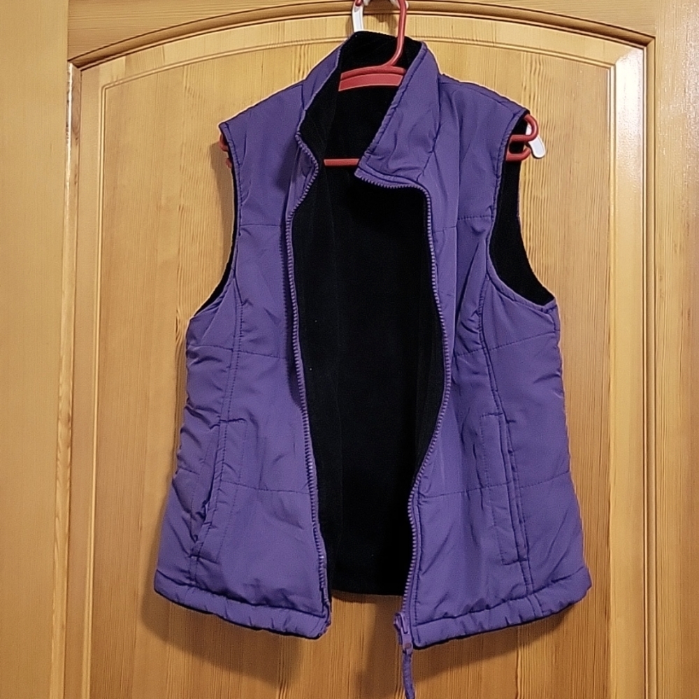 Girls size 10-12 puffed vest